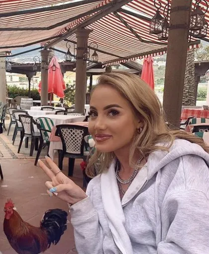 Profil escort de Mlanie à Besançon