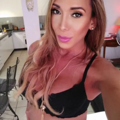 Profil escort de SOPHIE à Béziers