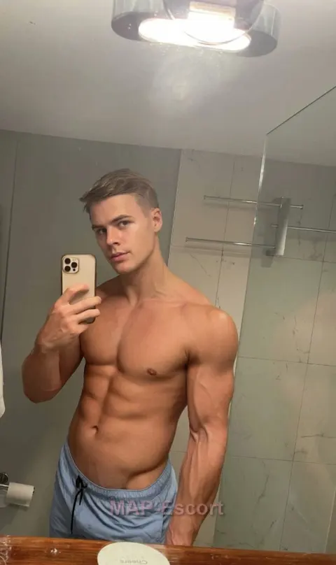 KAYLER, photo de profil 2 sur 3