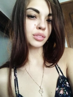 girl escort saint-nazaire rosenana