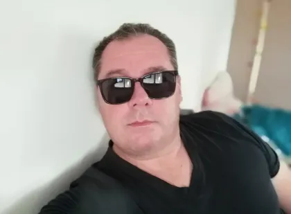 Profil escort de Ethan à Lille